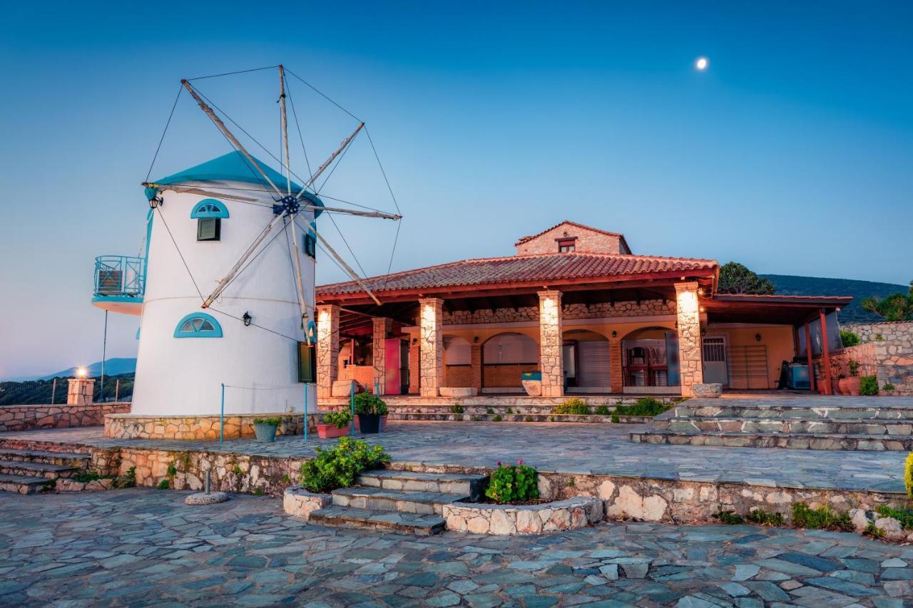 Potamitis Windmills & Apartments Koríthion Exteriér fotografie