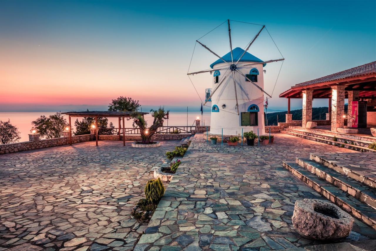 Potamitis Windmills & Apartments Koríthion Exteriér fotografie
